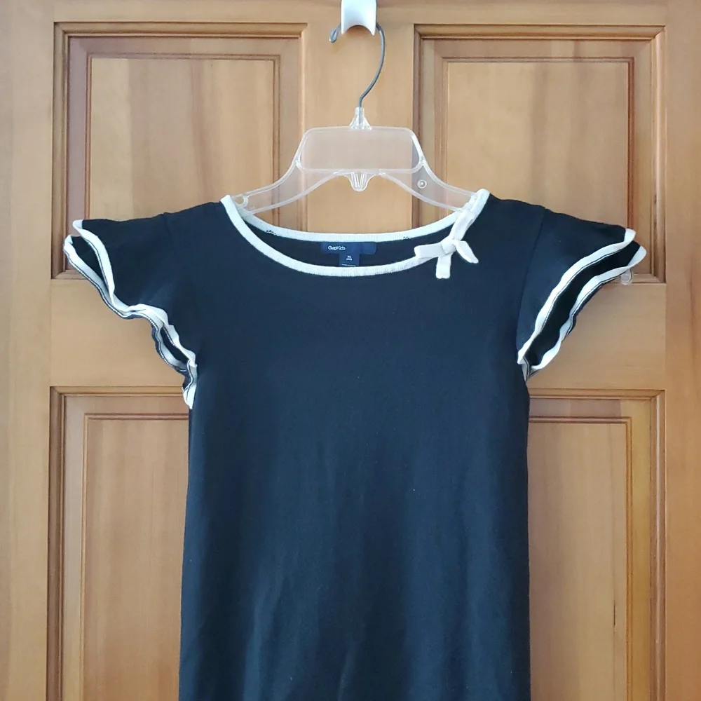 Gap Girls Size‎ XL 12 Black Knit Ruffle Short Sleeve Dress